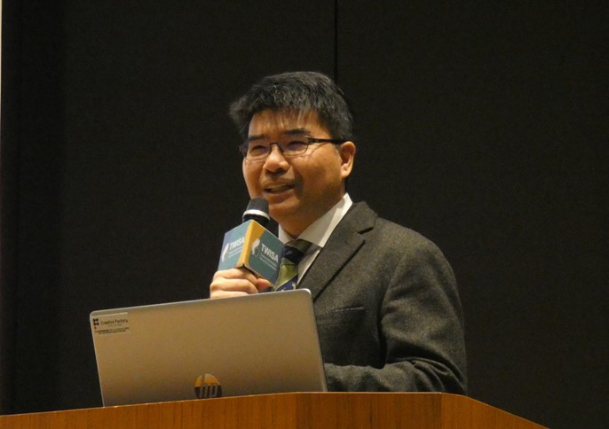 Figure2. Prof. Wei-Chung Teng, Principal Investigator of TACC, presented at the event